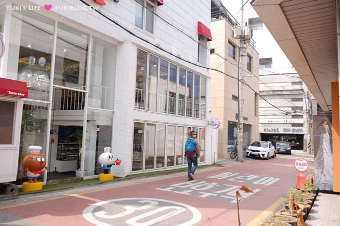 韓國首爾自由行【MAJO&SADY Cafe】可愛主題餐廳.疊疊樂鬆餅好吃! @清潭洞 - yuki.tw