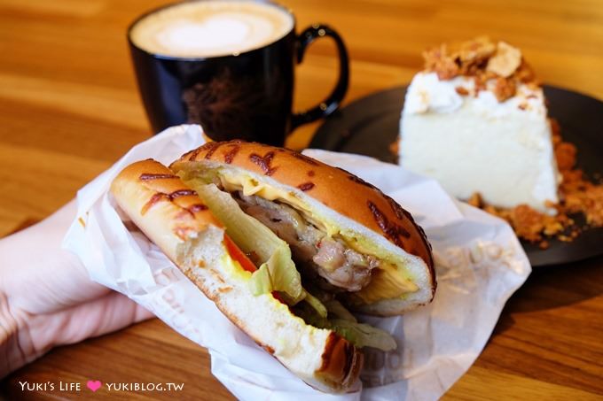 樹林美食【Louisa Coffee路易莎咖啡】焦糖脆脆蠻特別 @樹林火車站後站 - yuki.tw