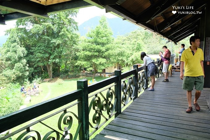 新竹景觀餐廳【大山北月】童趣校園風格草皮景觀餐廳×外拍親子景點 - yuki.tw