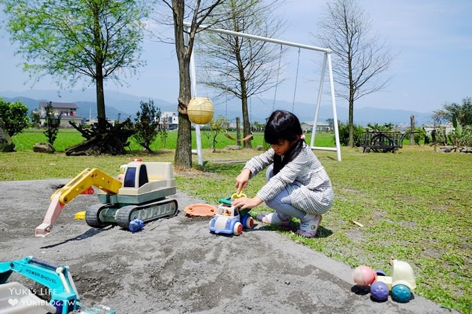 宜蘭員山親子餐廳【七零年代舊時光咖啡】復古收藏品×大草皮沙坑盪鞦韆野放好去處(無低消／無用餐時間限制) - yuki.tw