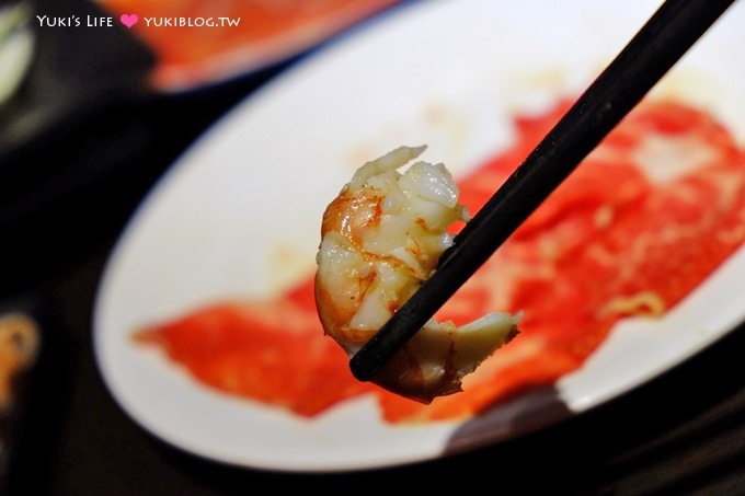 台北東區麻辣火鍋【蒙古紅】肉好威肉好多、海鮮青又大尾的推廌蒙古火鍋@忠孝敦化站、國父紀念館站 - yuki.tw