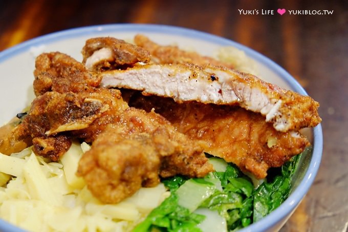 鶯歌老街美食小吃【厚道飲食店】古早味排骨飯VS香酥雞腿飯~平價大碗又好吃! - yuki.tw