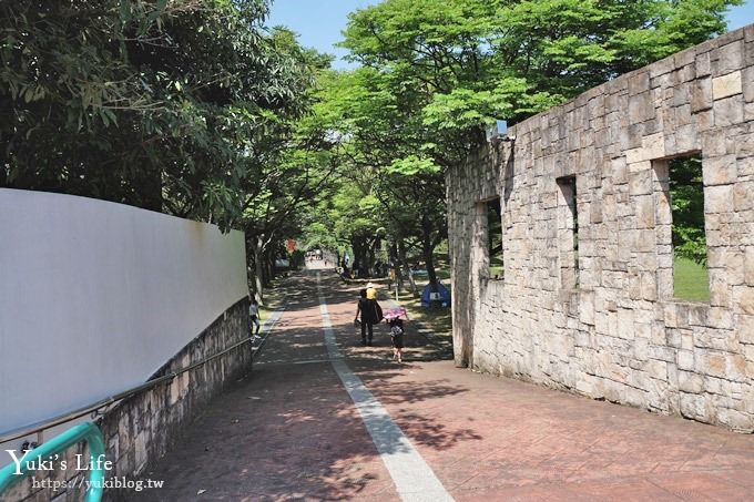 桃園景點【大溪埔頂公園】花海大草皮×親子景點 溜滑梯野餐好去處！(交通玩法攻略圖) - yuki.tw