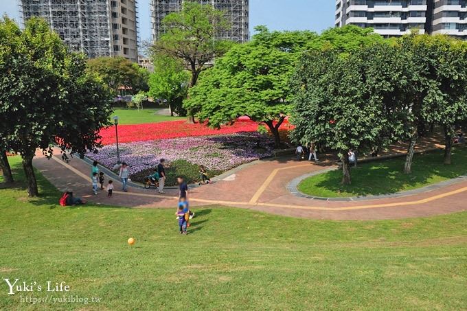 桃園景點【大溪埔頂公園】花海大草皮×親子景點 溜滑梯野餐好去處！(交通玩法攻略圖) - yuki.tw