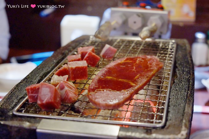 機場捷運新莊副都心站【鑽木取火日式燒肉】轉呀轉串燒機的吃到飽火鍋烤肉店(一次只能烤三串) - yuki.tw