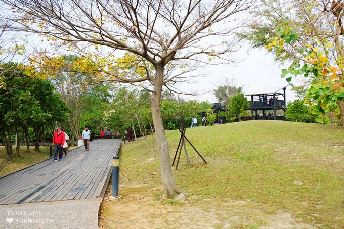 觸菛票！桃園景點【八德埤塘自然生態公園】大草皮親子好去處×池塘美景與可愛動物 - yuki.tw