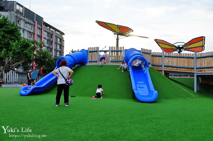 台北景點【舞蝶共融遊戲場特色公園】捷運親子景點×沙坑、草皮溜滑梯、攀爬網~昆蟲主題互動設施超好玩 - yuki.tw