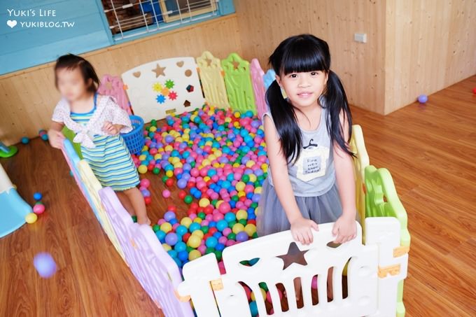 嘉義親子餐廳/親子景點【德蘭日式庭園簡餐】天主教堂幼兒園改建×童趣大象磨石子溜滑梯草皮沙坑(也有室內外遊戲區) - yuki.tw