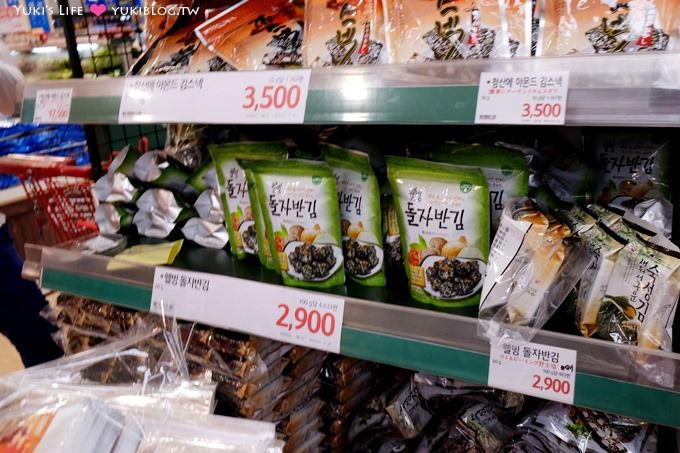 韓國首爾自由行【樂天超市LOTTE Mart】推薦韓國必買戰利品(零食、餅乾、 美妝保養品、紀念品、伴手禮、玉米鬚茶) - yuki.tw