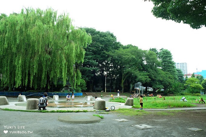 東京免費親子景點【板橋區立兒童動物園】抱抱天竺鼠萌翻了！餵山羊×溜滑梯野餐好去處 - yuki.tw