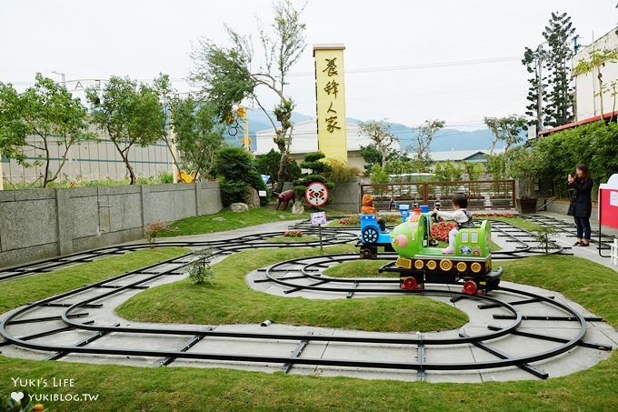 宜蘭員山免費親子景點【養蜂人家蜂采館】蜜蜂生態博物館×戶外沙坑花園庭院適合甜蜜下午茶 - yuki.tw