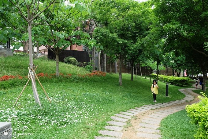 桃園景點【桃園市客家文化館】市區油桐花×桐花祭地景藝術×3D彩繪 - yuki.tw