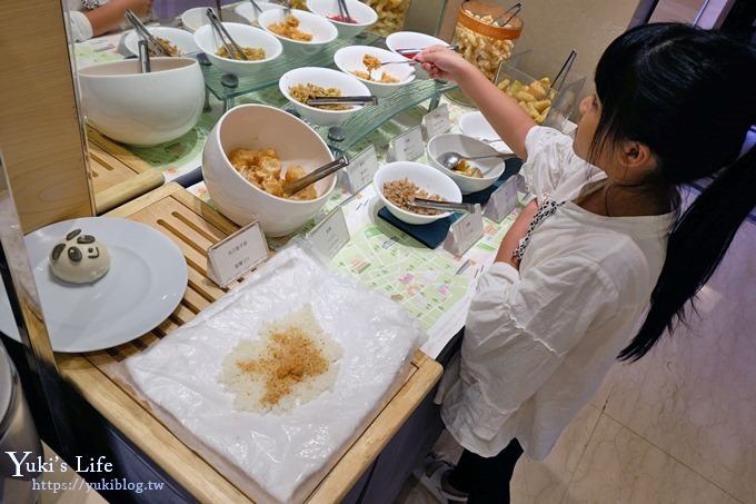 台南親子飯店【COZZI和逸飯店】電動跑車×小火車↬孩子最愛、XBOX遊戲主題客房(有影片哦!) - yuki.tw