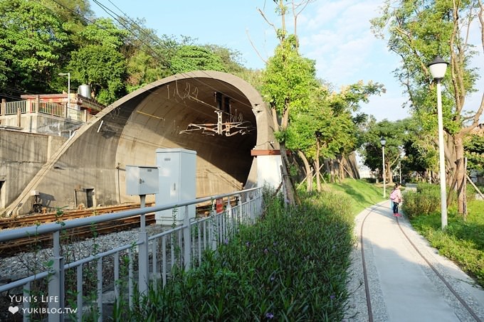 新北免費親子景點┃來百年古蹟『山佳車站』當小小站長~鐵道公園立體彩繪超可愛 - yuki.tw