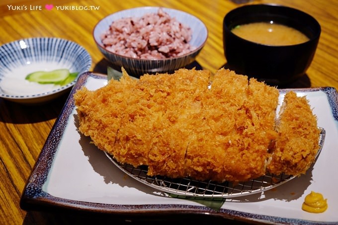 台北公館美食【赤神日式豬排】好特別的黑咖哩.豬排香酥好吃❤ 公館站 - yuki.tw