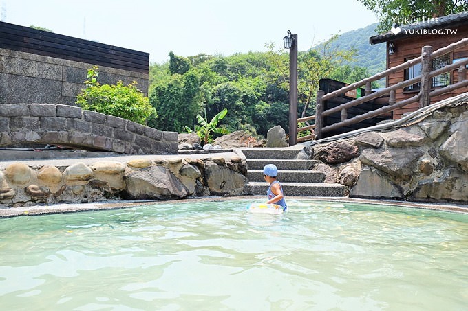 台北親子好去處【緹閣休閒溫泉會館】山泉水泳池玩水、烤肉、泡湯、溪邊戲水 - yuki.tw