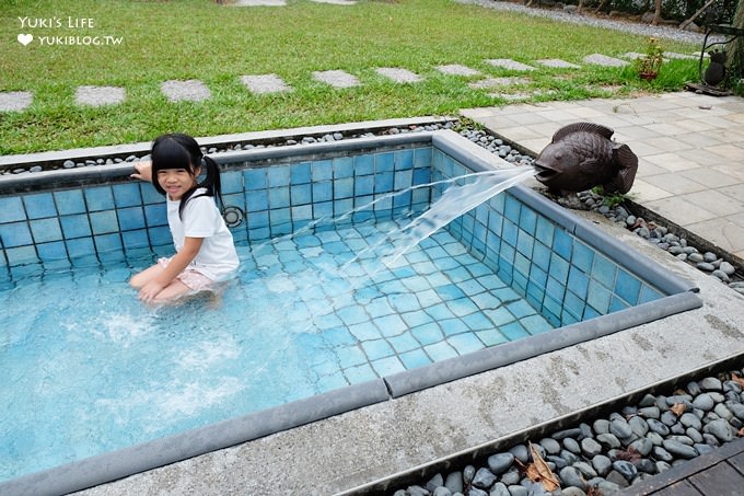 宜蘭景觀餐廳【幾度咖啡】巴里島風格兒童戲水池×大沙坑玩沙VS夏天玩水好去處 - yuki.tw