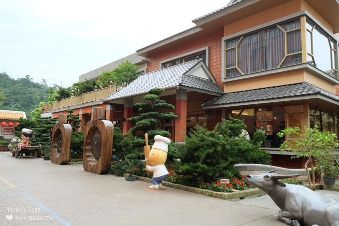 宜蘭蘇澳免費親子景點【宜蘭餅發明館】巨大製餅模具×超大牛舌餅拍照買伴手禮景點 - yuki.tw