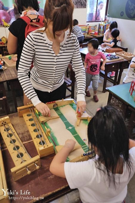 新北景點【板橋435藝文特區】免費親子景點旅遊趣×大草皮野餐玩沙遊戲場！(IG拍照景點) - yuki.tw