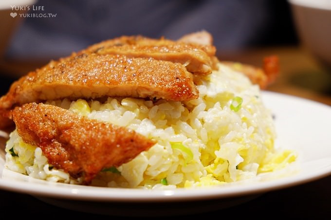 台北東區美食【五草車中華食館】一家大小質感用餐好去處!經典大排骨炒飯粒粒分明×紅燒牛肉軟嫩無比好推薦@忠孝敦化站 - yuki.tw