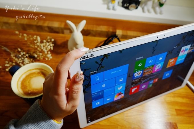 質感系大螢幕【ASUS Transformer 3 (T305)冰柱金】時尚變形筆電由你自己決定 - yuki.tw