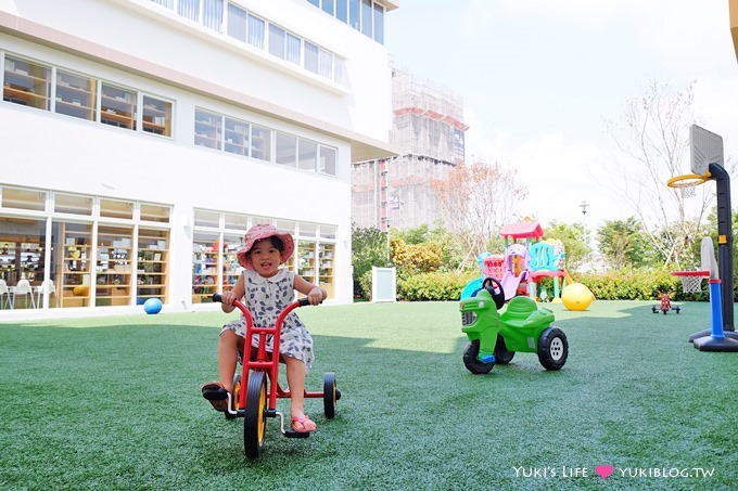 台中【嘎嗶惦Carpe Diem】沙坑、腳踏車溜滑梯親子餐廳、親子聚會生日趴場地(5月新開幕) - yuki.tw