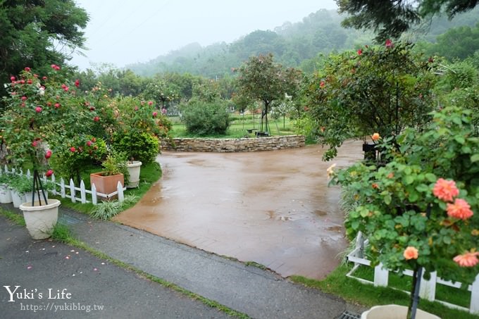 雲林古坑景點【NICE蘿莎玫瑰山莊】免費超美玫瑰花園、拍照約會景點、香氛洗沐產品送禮好物！ - yuki.tw