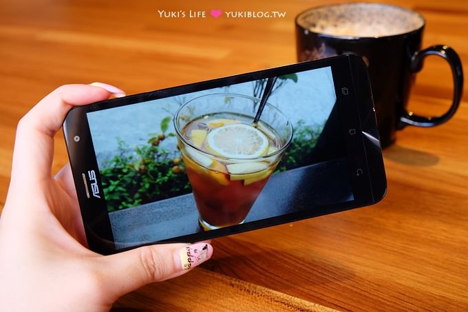 實拍【ASUS ZenFone 2 Laser】雷射對焦5.5吋大螢幕、平價孝親機優質首選、4G LTE雙卡雙待機使用心得 - yuki.tw