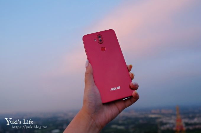 【ASUS ZenFone 5Q 愛戀紅】超廣角四鏡頭×前後都好拍！旅遊、出國就靠它！(實拍分享) - yuki.tw