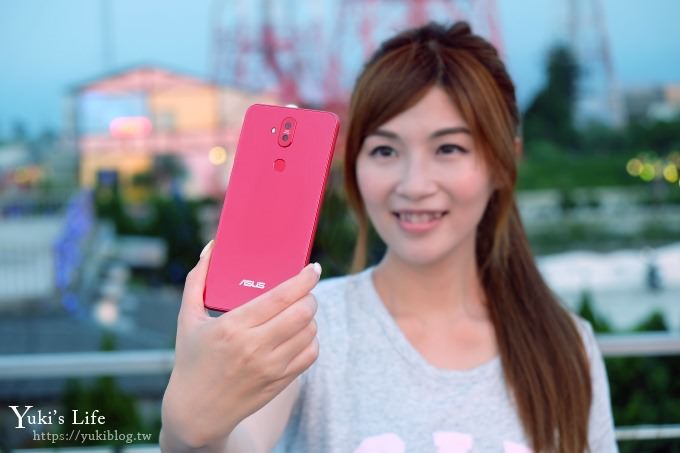 【ASUS ZenFone 5Q 愛戀紅】超廣角四鏡頭×前後都好拍！旅遊、出國就靠它！(實拍分享) - yuki.tw