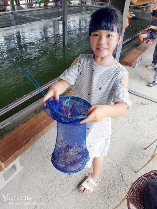 宜蘭親子景點【蘭楊蟹莊×蘭楊船菜】釣無毒泰國蝦、DIY烤蝦、保證蝦量!好吃好玩生態之旅 - yuki.tw