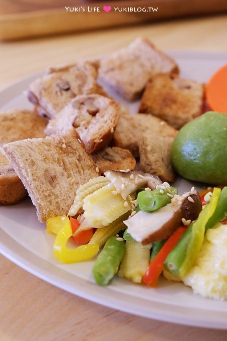 樹林美食【舒時蔬食咖啡館】在公園旁的溫馨早午餐、咖啡很超值! - yuki.tw