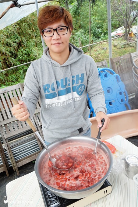 台北親子景點【內湖草莓園49號】草莓果醬雞蛋仔DIY×免淋雨採草莓～假日約會好去處！ - yuki.tw