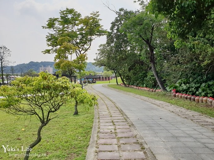 免費桃園景點【大溪河濱公園】落羽松季節必訪×LOVE場景×兒童遊戲場～親子假日野餐騎腳踏車好去處！ - yuki.tw