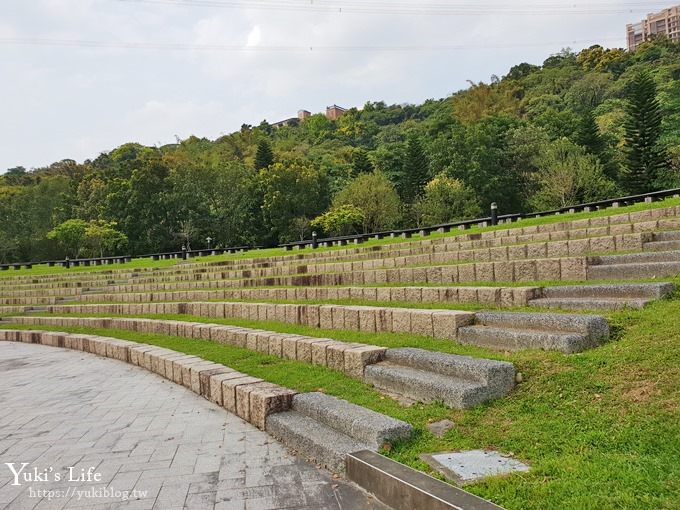 免費桃園景點【大溪河濱公園】落羽松季節必訪×LOVE場景×兒童遊戲場～親子假日野餐騎腳踏車好去處！ - yuki.tw