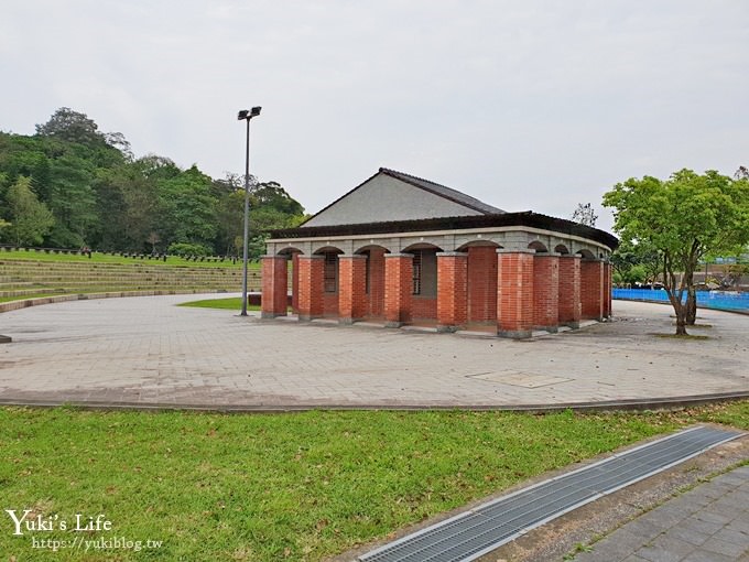 免費桃園景點【大溪河濱公園】落羽松季節必訪×LOVE場景×兒童遊戲場～親子假日野餐騎腳踏車好去處！ - yuki.tw