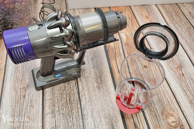 【Dyson Cyclone V10™無線吸塵器】60分鐘超強吸力～角落灰塵、頭髮通通不怕！輕巧好方便！ - yuki.tw