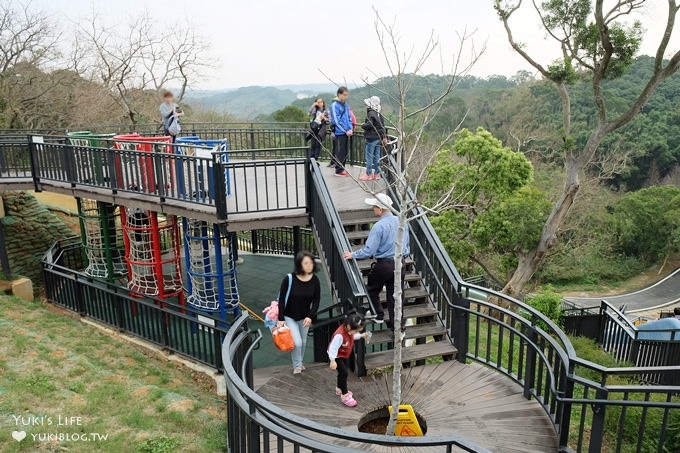 新竹免費親子景點【青青草原】超長彩色磨石子溜滑梯×踏青野餐好去處 - yuki.tw