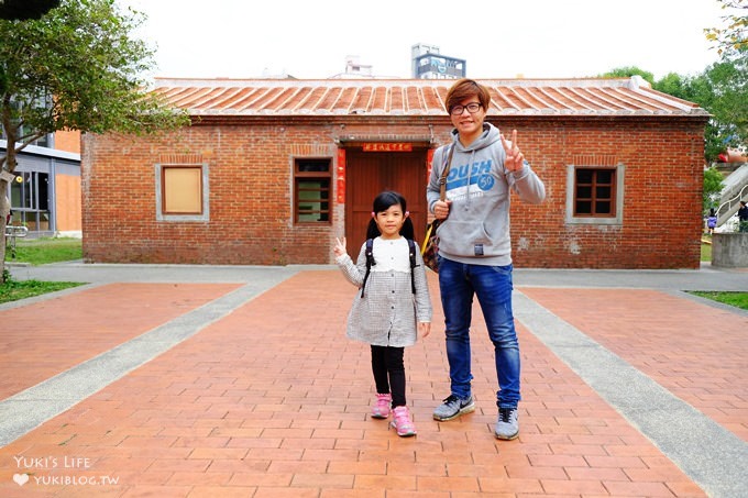 桃園中壢免費親子景點【老街溪河川教育中心/新勢公園】時光隧道溜滑梯×生態教育館×踏青野餐好去處 - yuki.tw