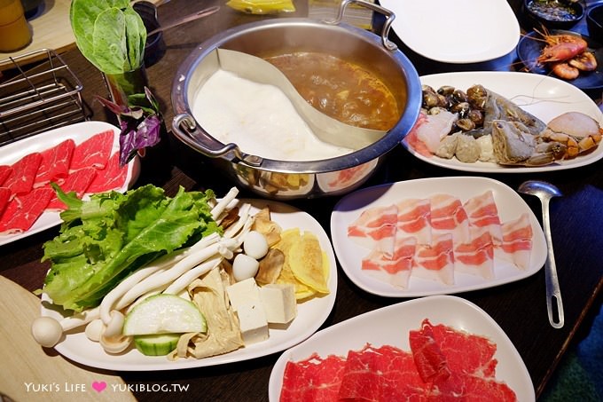 台北美食【八海精緻鍋物料理】豐富海鮮、超多食材火鍋麻辣鍋吃到飽 @西門町店 - yuki.tw