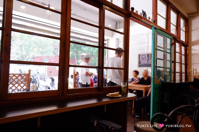 三重菜寮站【哩厚嘎嗶早午餐】在地超夯老宅早餐美食、平價、菜單豐富 - yuki.tw