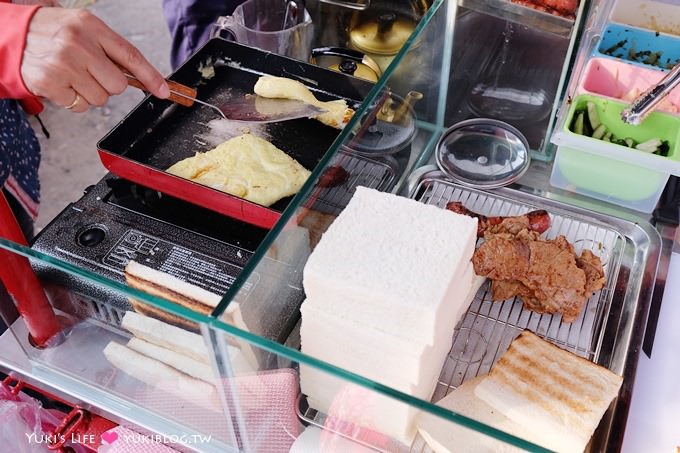 樹林美食【碳厚囍】限定清晨下午茶碳烤吐司、大腸包小腸~在地排隊美食滿足大推薦!炭烤吐司 - yuki.tw