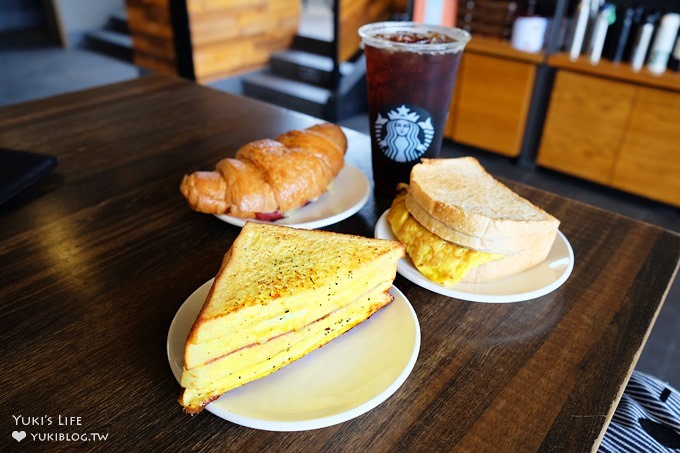 彰化美食【鹿港星巴克STARBUCKS】白色燈籠造型×梅花鹿牌桌面×竹編特色門市(餵小鹿順遊景點) - yuki.tw