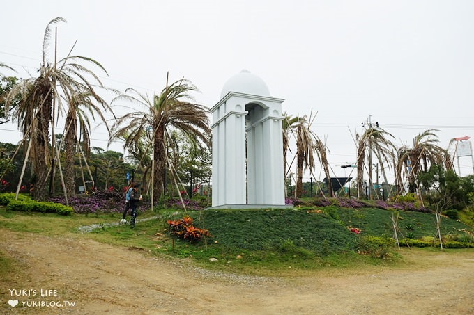 台中夜景親子景觀餐廳【綠朵休閒農場】鋼琴建築結合大草皮沙坑~玩耍放風去 - yuki.tw