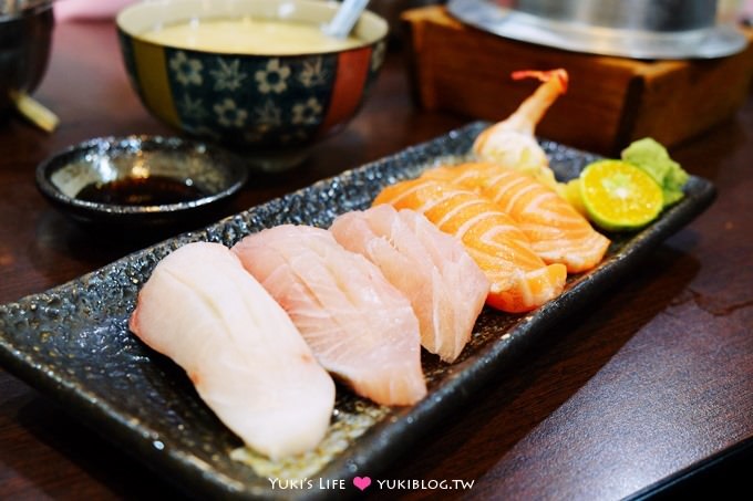 蘆洲美食【日廚生魚片丼】CP值超高百元超大塊魚肚生魚片丼、熟食海鮮丼等多款丼飯❤ - yuki.tw