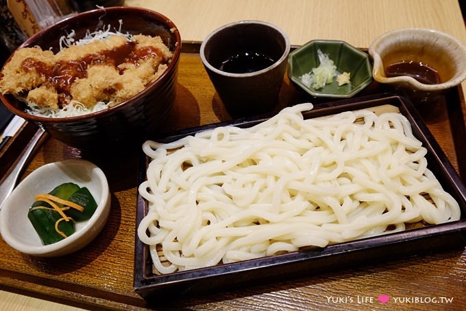 台北美食【大戶屋】日本料理餐廳●雞排醬蓋飯+木盒烏龍麵 @台北火車站 - yuki.tw