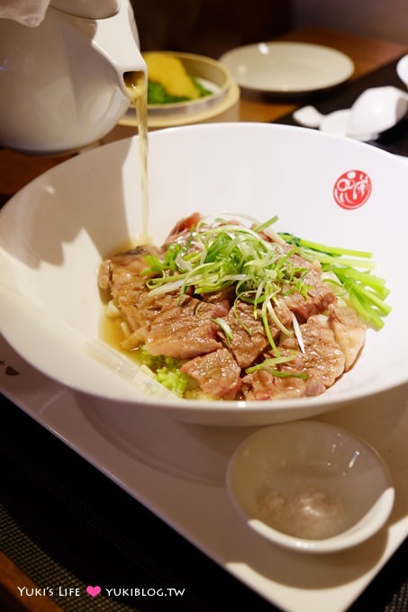 台北美食【品川蘭牛肉麵】精緻PRIME肋眼牛排麵!摩登用餐環境 @忠孝敦化站 - yuki.tw