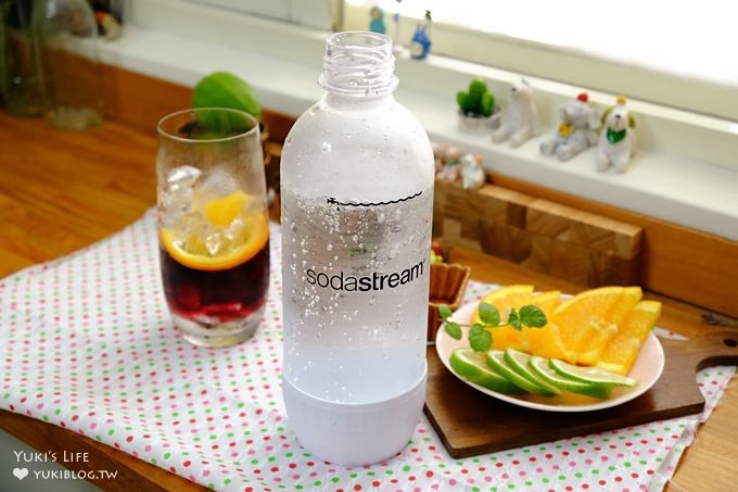 野餐派對好物【Sodastream Genesis White 氣泡水機】夢幻漸層氣泡飲自己也能做×經濟實惠又方便(加碼新款塗鴉寶特瓶) - yuki.tw