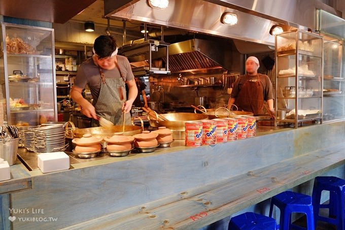 台北台電大樓美食【泰街頭】泰國攤子搬進店裡×燒烤雞腿飯好銷魂×一秒到泰國的感覺呀! - yuki.tw