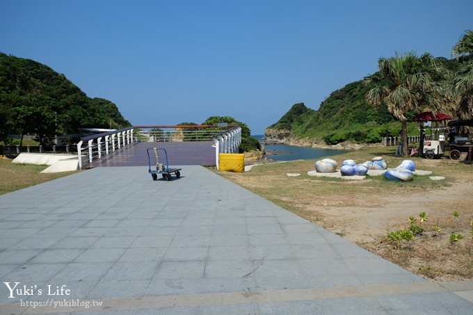 基隆景點》和平島公園，無邊際天然海泳池、兒童戲水池、大沙堡遊客中心喝咖啡好讚！ - yuki.tw